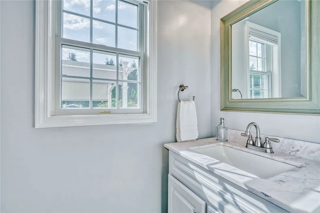 542 Dunnbridge Drive, Webster, New York 14580, Webster, New York 14580, 4 Bedrooms Bedrooms, 9 Rooms Rooms,2 BathroomsBathrooms,Residential,For Sale,542 Dunnbridge Drive, Webster, New York 14580,R1624495
