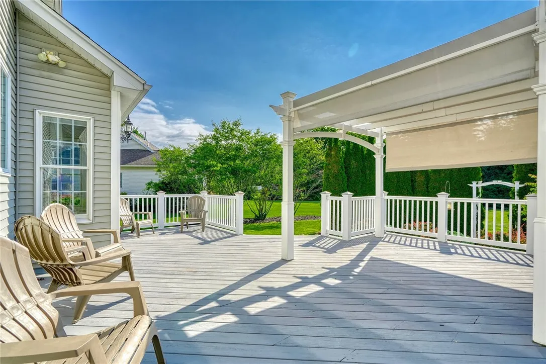 542 Dunnbridge Drive, Webster, New York 14580, Webster, New York 14580, 4 Bedrooms Bedrooms, 9 Rooms Rooms,2 BathroomsBathrooms,Residential,For Sale,542 Dunnbridge Drive, Webster, New York 14580,R1624495