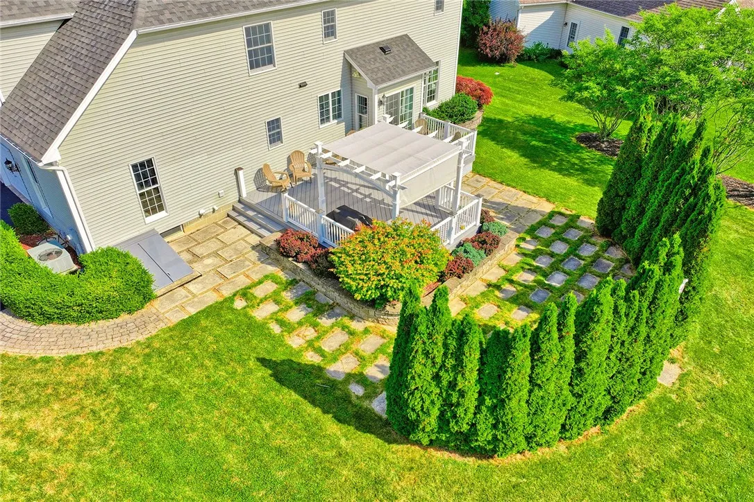 542 Dunnbridge Drive, Webster, New York 14580, Webster, New York 14580, 4 Bedrooms Bedrooms, 9 Rooms Rooms,2 BathroomsBathrooms,Residential,For Sale,542 Dunnbridge Drive, Webster, New York 14580,R1624495