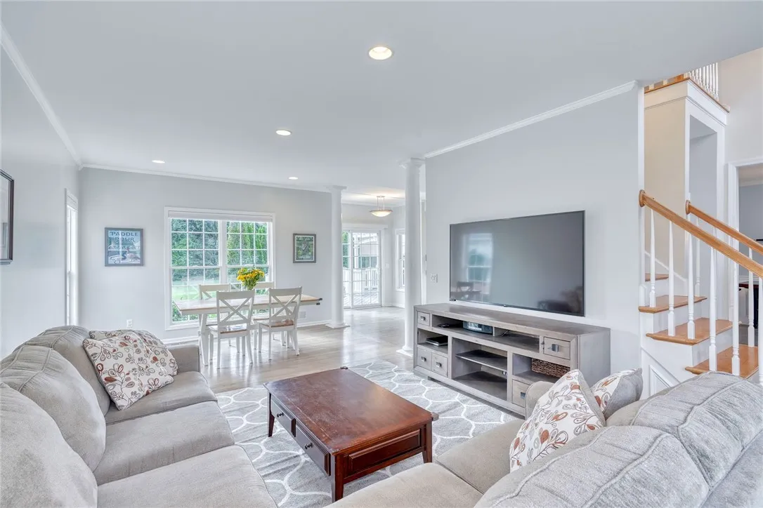 542 Dunnbridge Drive, Webster, New York 14580, Webster, New York 14580, 4 Bedrooms Bedrooms, 9 Rooms Rooms,2 BathroomsBathrooms,Residential,For Sale,542 Dunnbridge Drive, Webster, New York 14580,R1624495