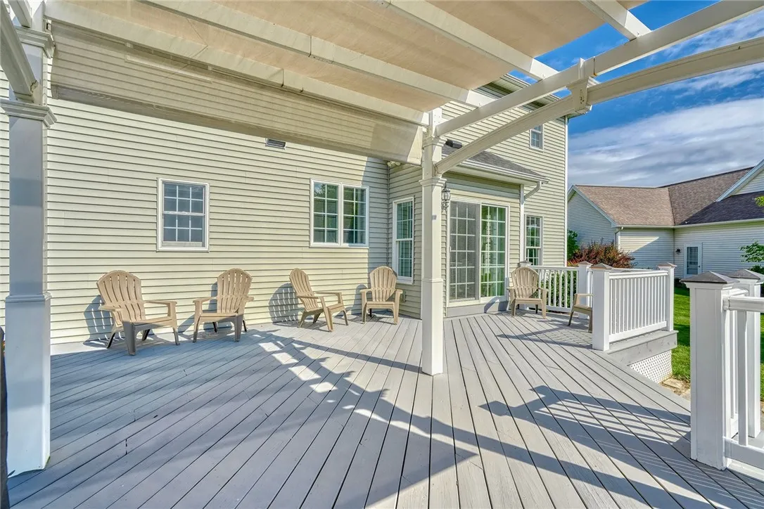542 Dunnbridge Drive, Webster, New York 14580, Webster, New York 14580, 4 Bedrooms Bedrooms, 9 Rooms Rooms,2 BathroomsBathrooms,Residential,For Sale,542 Dunnbridge Drive, Webster, New York 14580,R1624495