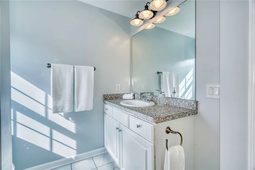 542 Dunnbridge Drive, Webster, New York 14580, Webster, New York 14580, 4 Bedrooms Bedrooms, 9 Rooms Rooms,2 BathroomsBathrooms,Residential,For Sale,542 Dunnbridge Drive, Webster, New York 14580,R1624495