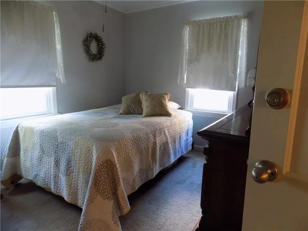 211 Westside Drive, Chili, New York 14624, Chili, New York 14624, 2 Bedrooms Bedrooms, 5 Rooms Rooms,1 BathroomBathrooms,Residential,For Sale,211 Westside Drive, Chili, New York 14624,R1624778