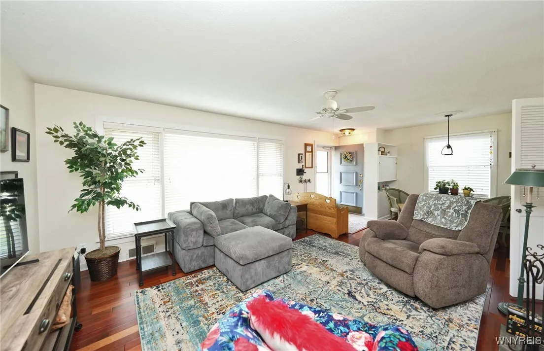 58 Parkside Avenue, Hamburg, New York 14075, Hamburg, New York 14075, 2 Bedrooms Bedrooms, 5 Rooms Rooms,1 BathroomBathrooms,Residential,For Sale,58 Parkside Avenue, Hamburg, New York 14075,B1624179