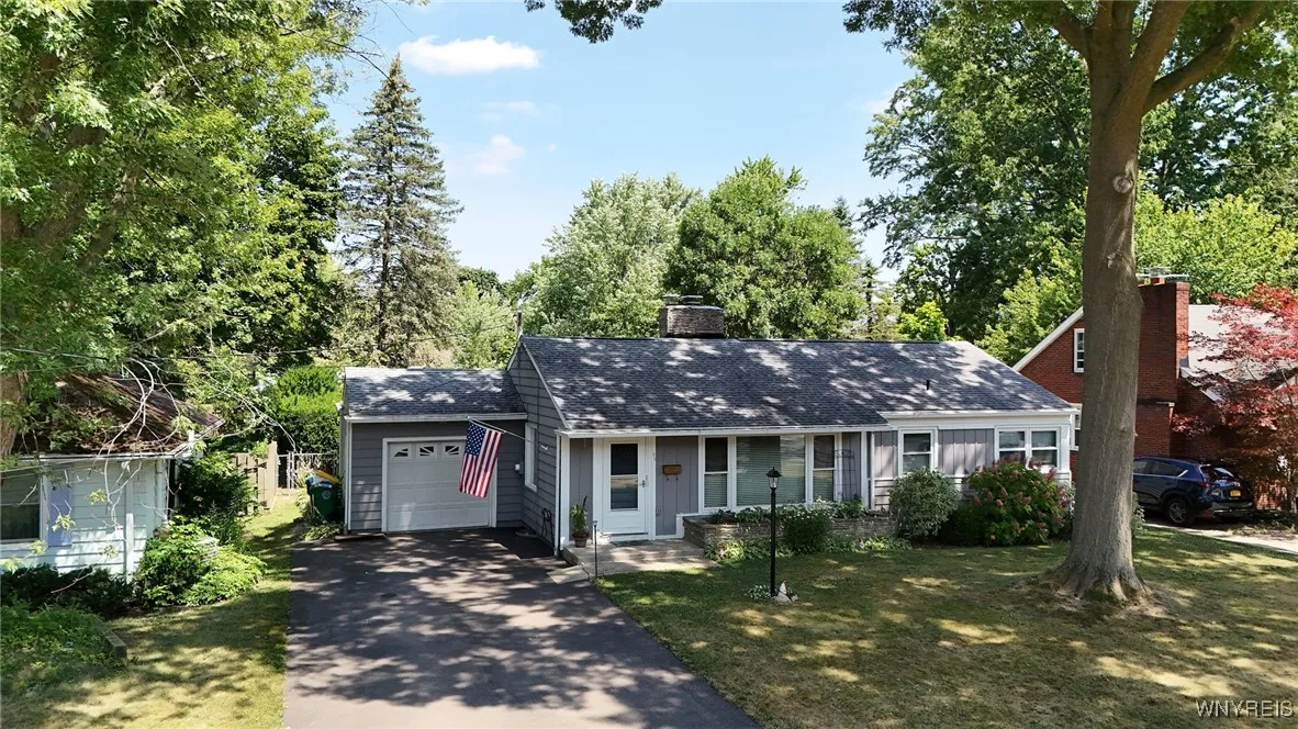 58 Parkside Avenue, Hamburg, New York 14075, Hamburg, New York 14075, 2 Bedrooms Bedrooms, 5 Rooms Rooms,1 BathroomBathrooms,Residential,For Sale,58 Parkside Avenue, Hamburg, New York 14075,B1624179