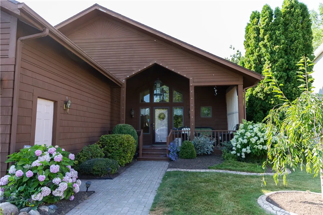 57c Long Pond Road, Greece, New York 14612, Greece, New York 14612, 4 Bedrooms Bedrooms, 6 Rooms Rooms,3 BathroomsBathrooms,Residential,For Sale,57c Long Pond Road, Greece, New York 14612,R1624695