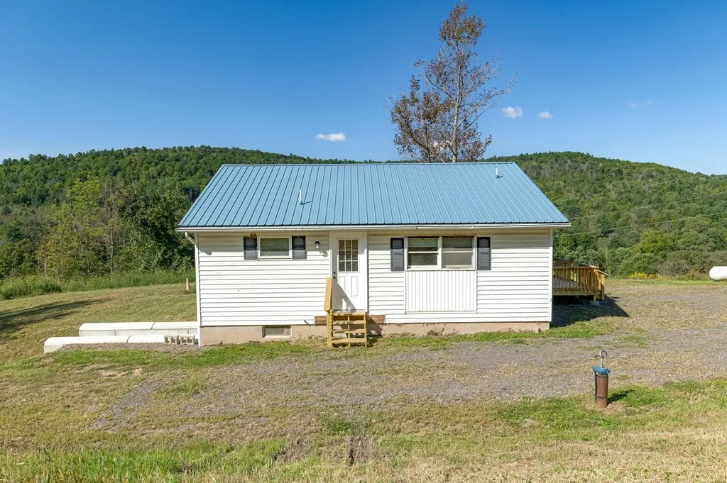 20 Mutton Hill Road, Woodhull, New York 14898, Addison, New York 14801, 2 Bedrooms Bedrooms, 5 Rooms Rooms,1 BathroomBathrooms,Residential Lease,For Rent,20 Mutton Hill Road, Woodhull, New York 14898,R1625202