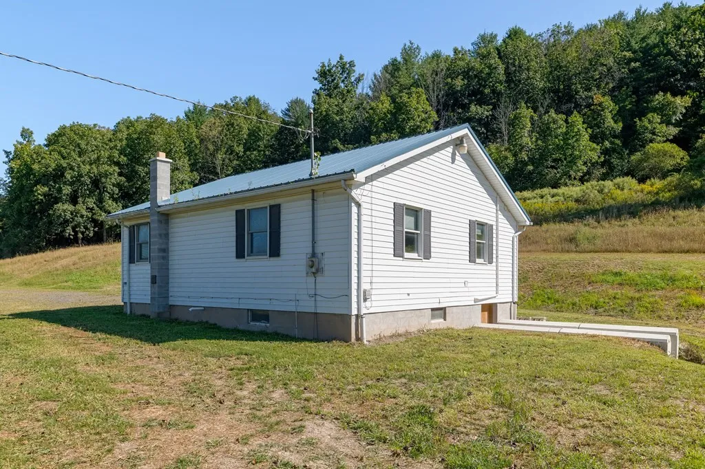 20 Mutton Hill Road, Woodhull, New York 14898, Addison, New York 14801, 2 Bedrooms Bedrooms, 5 Rooms Rooms,1 BathroomBathrooms,Residential Lease,For Rent,20 Mutton Hill Road, Woodhull, New York 14898,R1625202