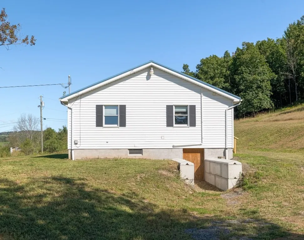 20 Mutton Hill Road, Woodhull, New York 14898, Addison, New York 14801, 2 Bedrooms Bedrooms, 5 Rooms Rooms,1 BathroomBathrooms,Residential Lease,For Rent,20 Mutton Hill Road, Woodhull, New York 14898,R1625202