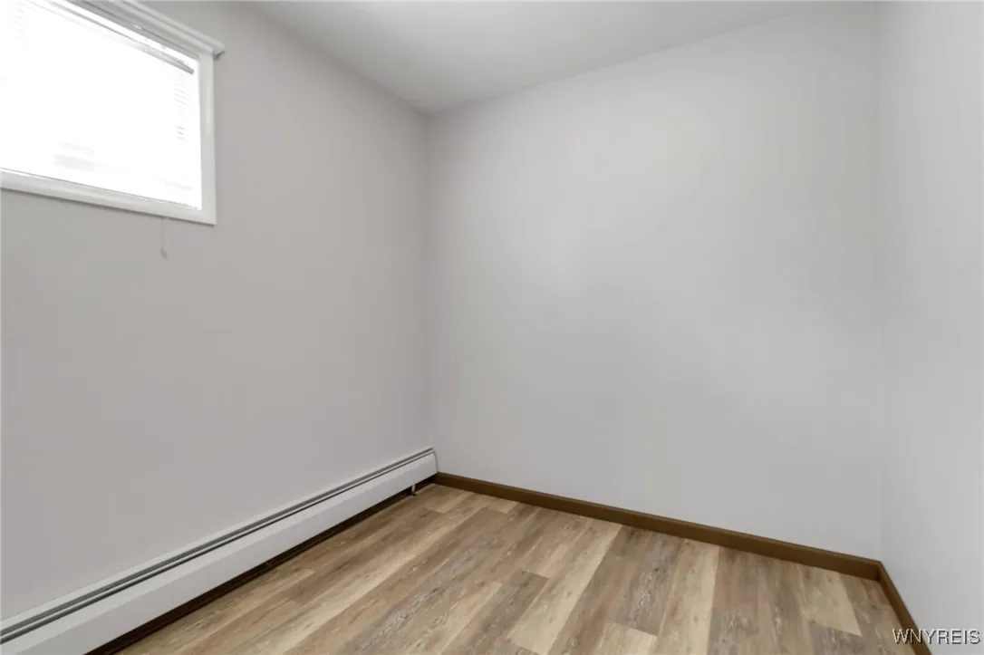 87 Kail Street, Buffalo, New York 14207, Buffalo, New York 14207, 3 Bedrooms Bedrooms, 5 Rooms Rooms,1 BathroomBathrooms,Residential,Closed,87 Kail Street, Buffalo, New York 14207,0,B1624142