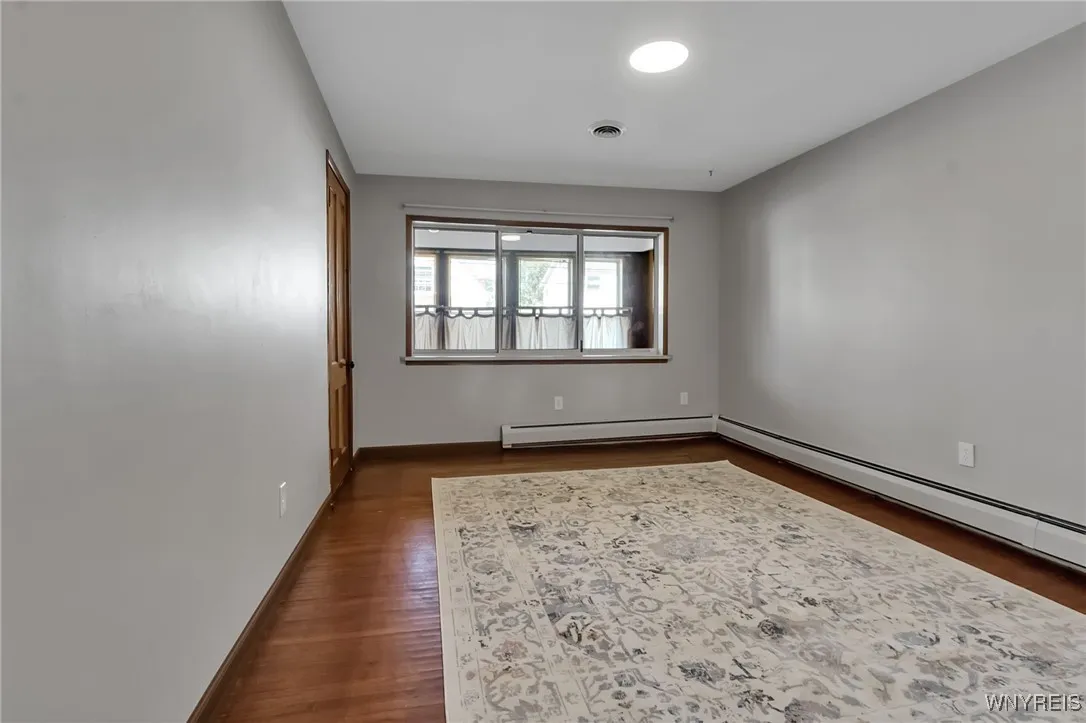 87 Kail Street, Buffalo, New York 14207, Buffalo, New York 14207, 3 Bedrooms Bedrooms, 5 Rooms Rooms,1 BathroomBathrooms,Residential,Closed,87 Kail Street, Buffalo, New York 14207,0,B1624142