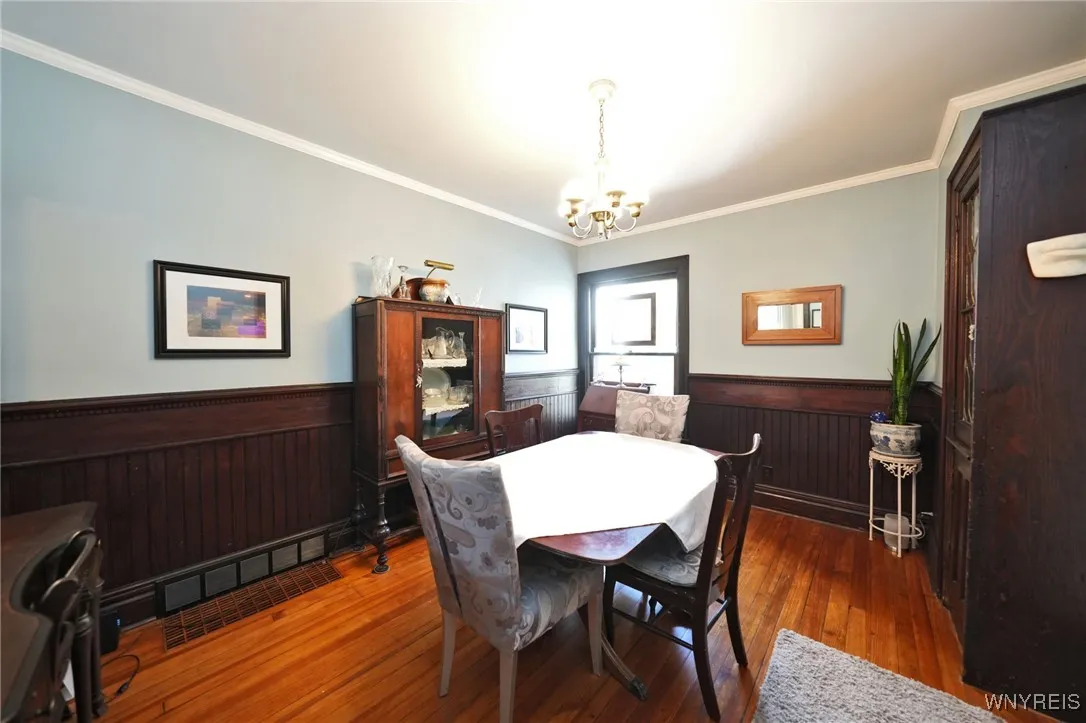 365 Huntington Avenue, Buffalo, New York 14214, Buffalo, New York 14214, 4 Bedrooms Bedrooms, 8 Rooms Rooms,1 BathroomBathrooms,Residential,For Sale,365 Huntington Avenue, Buffalo, New York 14214,B1625131