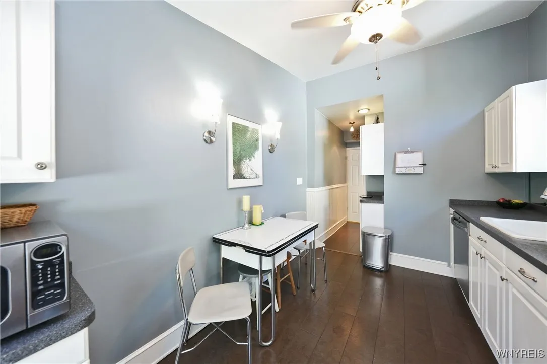 365 Huntington Avenue, Buffalo, New York 14214, Buffalo, New York 14214, 4 Bedrooms Bedrooms, 8 Rooms Rooms,1 BathroomBathrooms,Residential,For Sale,365 Huntington Avenue, Buffalo, New York 14214,B1625131