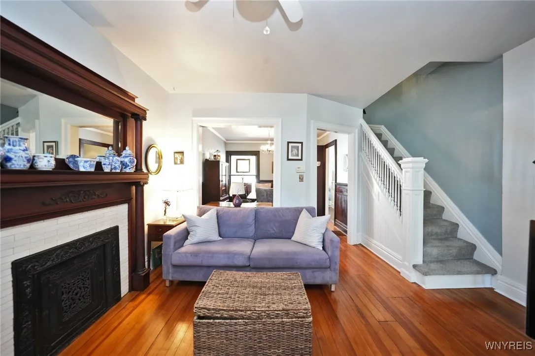 365 Huntington Avenue, Buffalo, New York 14214, Buffalo, New York 14214, 4 Bedrooms Bedrooms, 8 Rooms Rooms,1 BathroomBathrooms,Residential,For Sale,365 Huntington Avenue, Buffalo, New York 14214,B1625131