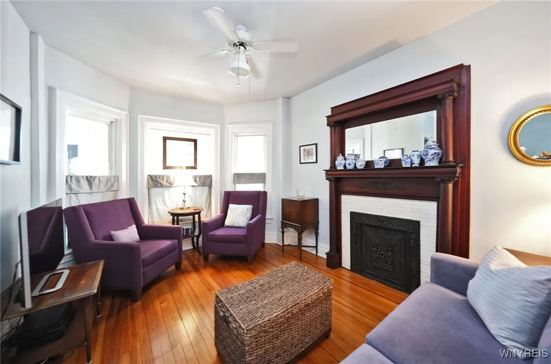 365 Huntington Avenue, Buffalo, New York 14214, Buffalo, New York 14214, 4 Bedrooms Bedrooms, 8 Rooms Rooms,1 BathroomBathrooms,Residential,For Sale,365 Huntington Avenue, Buffalo, New York 14214,B1625131