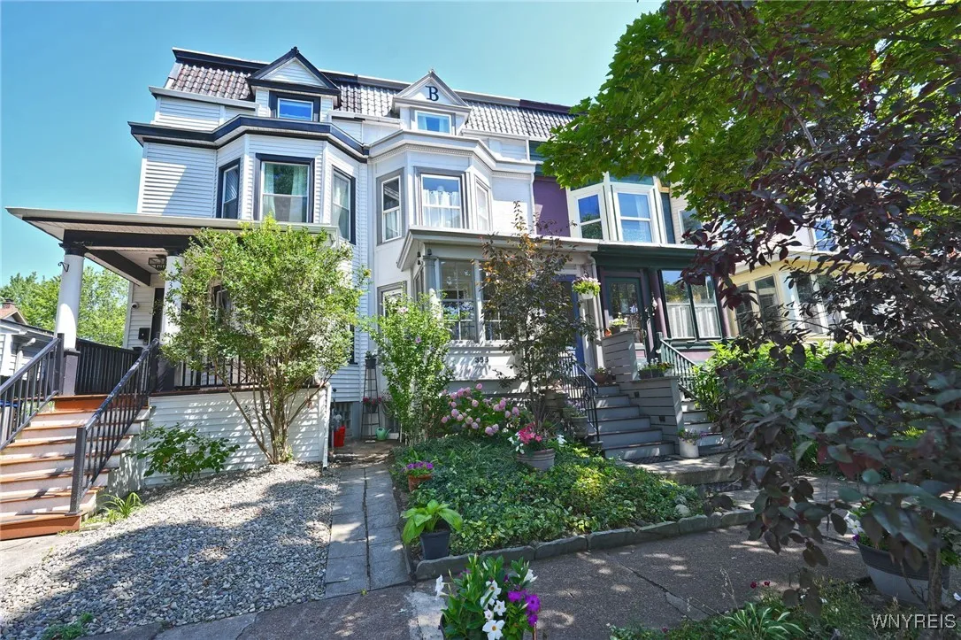365 Huntington Avenue, Buffalo, New York 14214, Buffalo, New York 14214, 4 Bedrooms Bedrooms, 8 Rooms Rooms,1 BathroomBathrooms,Residential,For Sale,365 Huntington Avenue, Buffalo, New York 14214,B1625131