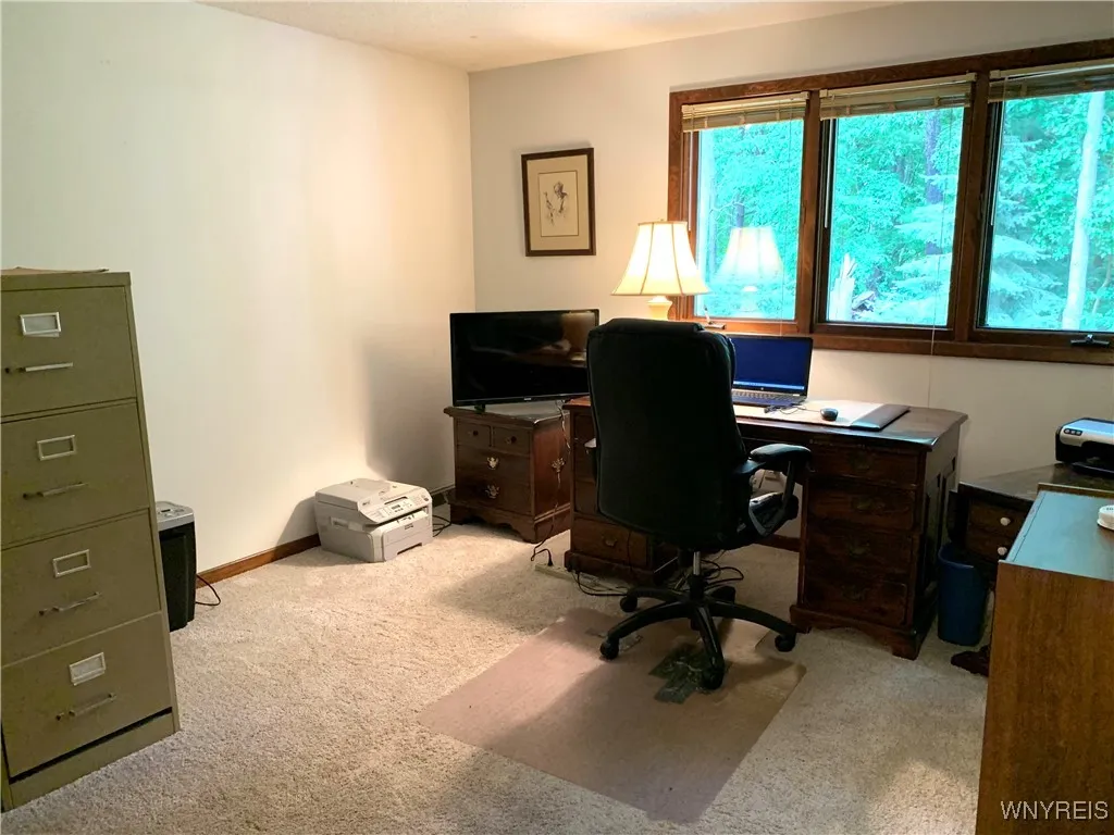 144 Breezewood Common Street, Amherst, New York 14, Amherst, New York 14051, 3 Bedrooms Bedrooms, 6 Rooms Rooms,2 BathroomsBathrooms,Residential,For Sale,144 Breezewood Common Street, Amherst, New York 14,B1625196