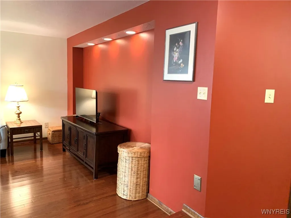 144 Breezewood Common Street, Amherst, New York 14, Amherst, New York 14051, 3 Bedrooms Bedrooms, 6 Rooms Rooms,2 BathroomsBathrooms,Residential,For Sale,144 Breezewood Common Street, Amherst, New York 14,B1625196