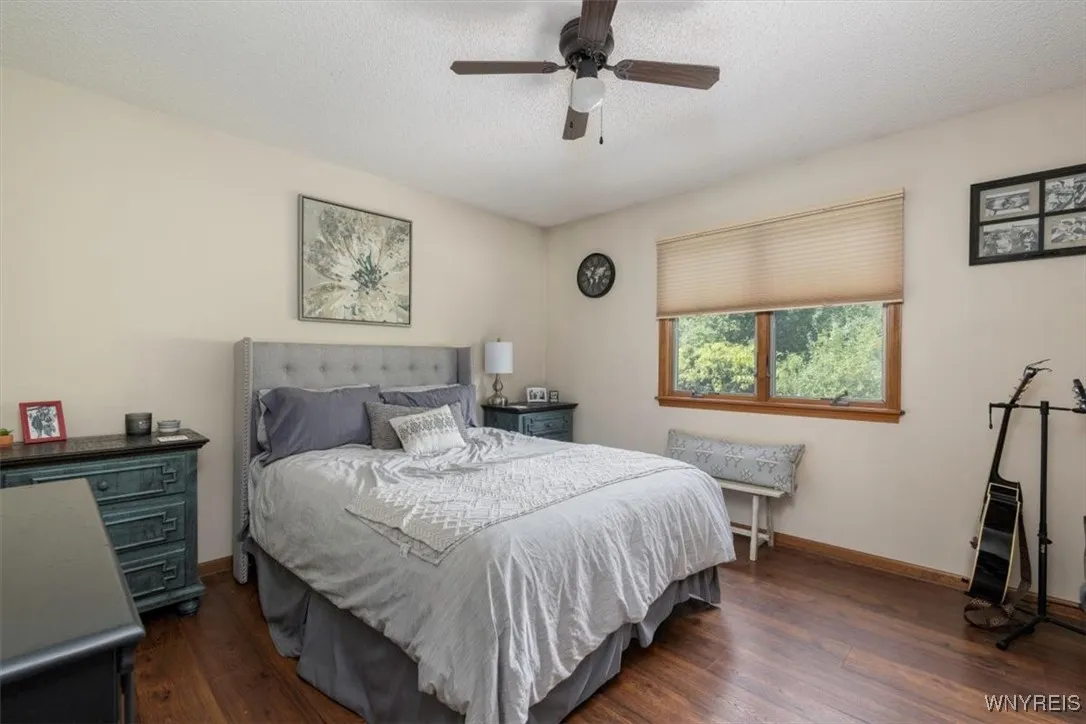 34 Westview Drive, West Seneca, New York 14224, West Seneca, New York 14224, 2 Bedrooms Bedrooms, 6 Rooms Rooms,1 BathroomBathrooms,Residential,For Sale,34 Westview Drive, West Seneca, New York 14224,B1625237