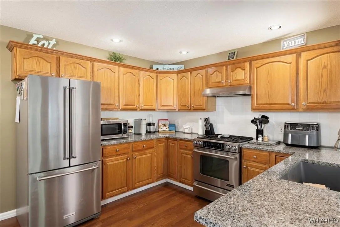 34 Westview Drive, West Seneca, New York 14224, West Seneca, New York 14224, 2 Bedrooms Bedrooms, 6 Rooms Rooms,1 BathroomBathrooms,Residential,For Sale,34 Westview Drive, West Seneca, New York 14224,B1625237