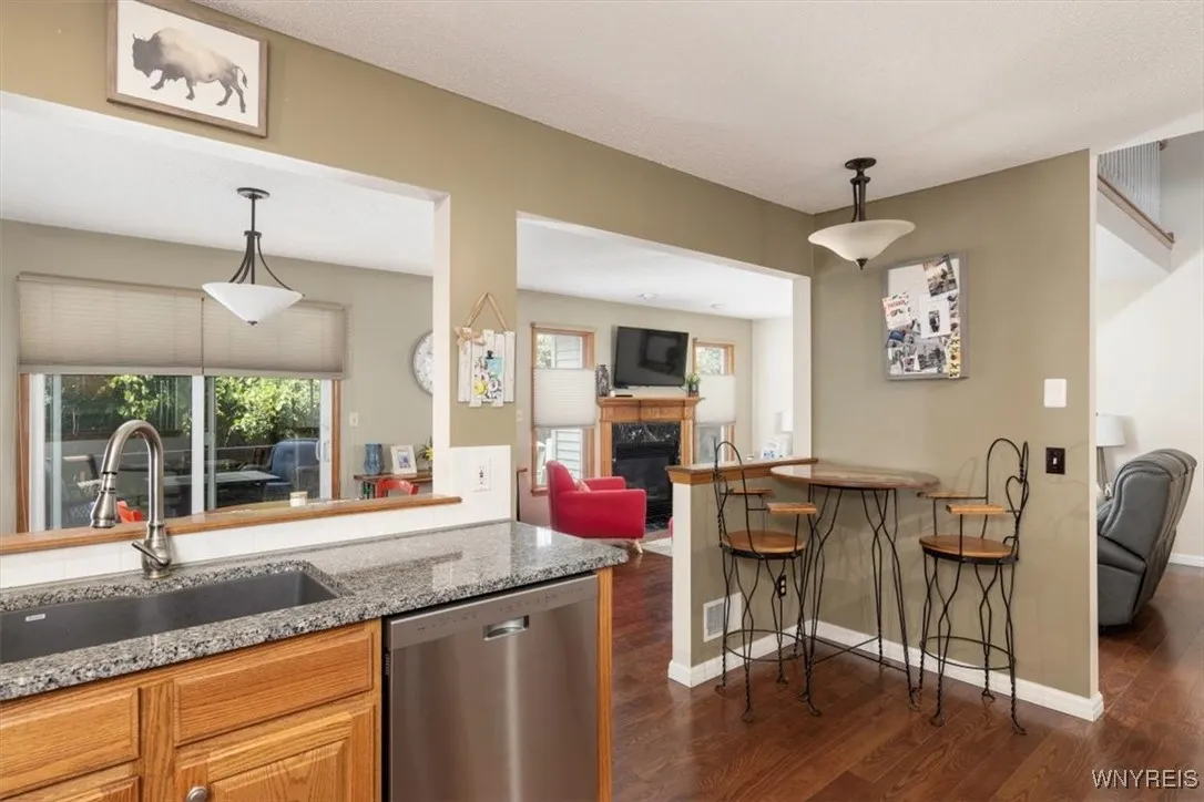 34 Westview Drive, West Seneca, New York 14224, West Seneca, New York 14224, 2 Bedrooms Bedrooms, 6 Rooms Rooms,1 BathroomBathrooms,Residential,For Sale,34 Westview Drive, West Seneca, New York 14224,B1625237