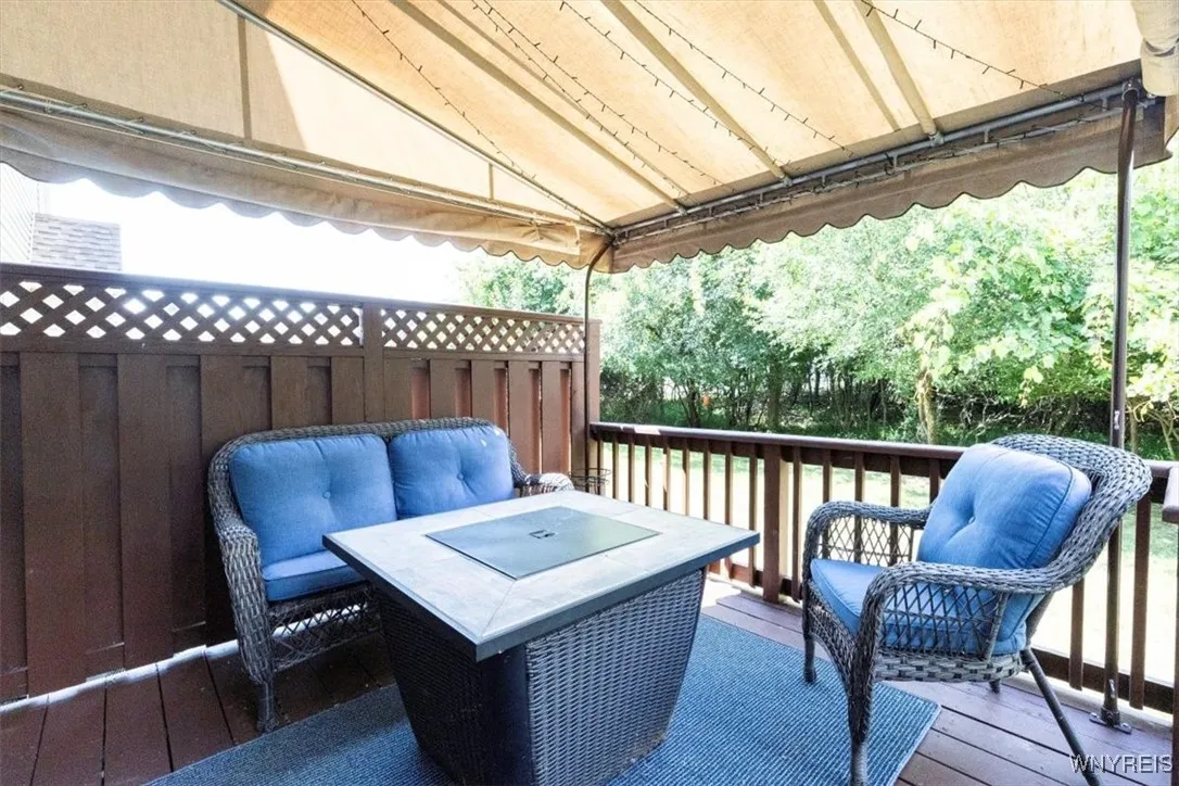 34 Westview Drive, West Seneca, New York 14224, West Seneca, New York 14224, 2 Bedrooms Bedrooms, 6 Rooms Rooms,1 BathroomBathrooms,Residential,For Sale,34 Westview Drive, West Seneca, New York 14224,B1625237
