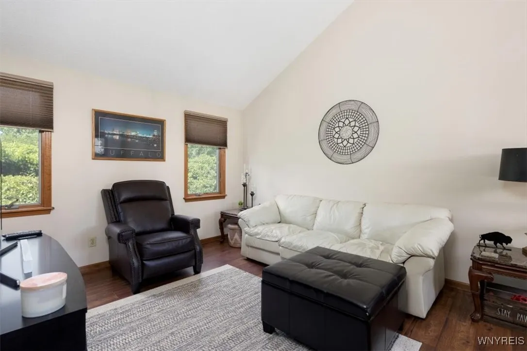 34 Westview Drive, West Seneca, New York 14224, West Seneca, New York 14224, 2 Bedrooms Bedrooms, 6 Rooms Rooms,1 BathroomBathrooms,Residential,For Sale,34 Westview Drive, West Seneca, New York 14224,B1625237