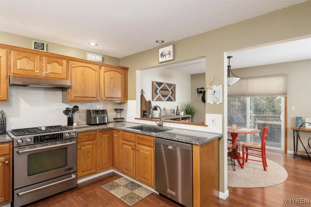 34 Westview Drive, West Seneca, New York 14224, West Seneca, New York 14224, 2 Bedrooms Bedrooms, 6 Rooms Rooms,1 BathroomBathrooms,Residential,For Sale,34 Westview Drive, West Seneca, New York 14224,B1625237