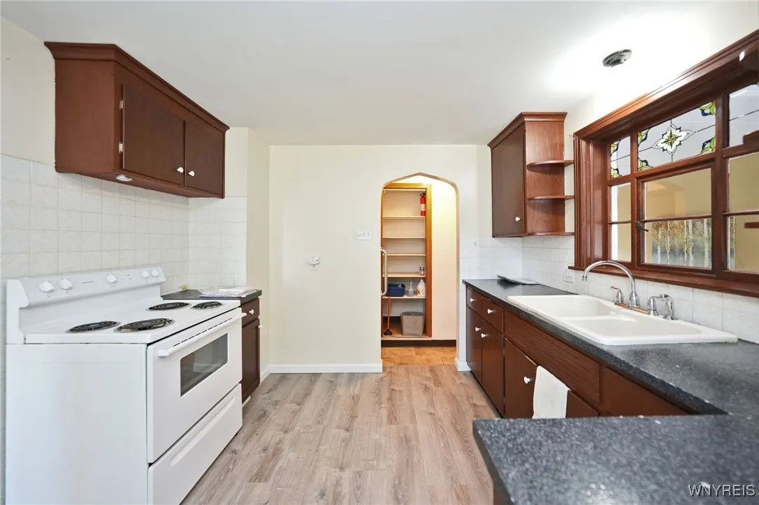 236 North Harvest Street, Amherst, New York 14221, Amherst, New York 14221, 3 Bedrooms Bedrooms, 7 Rooms Rooms,1 BathroomBathrooms,Residential,For Sale,236 North Harvest Street, Amherst, New York 14221,B1624964