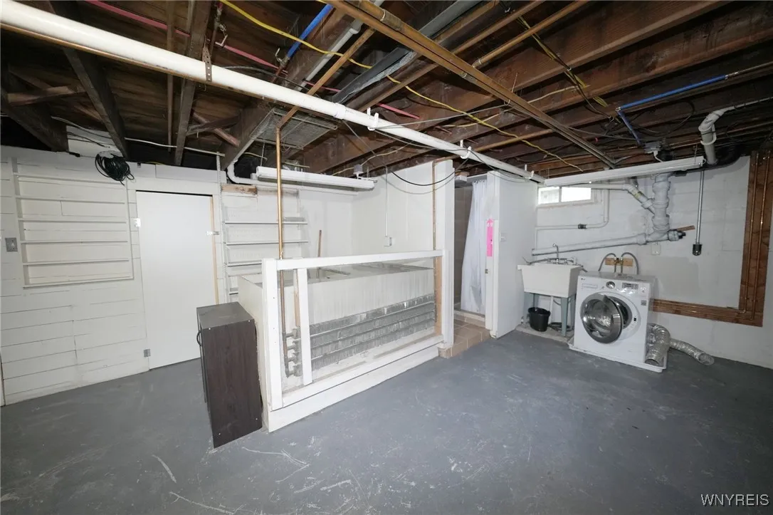 236 North Harvest Street, Amherst, New York 14221, Amherst, New York 14221, 3 Bedrooms Bedrooms, 7 Rooms Rooms,1 BathroomBathrooms,Residential,For Sale,236 North Harvest Street, Amherst, New York 14221,B1624964