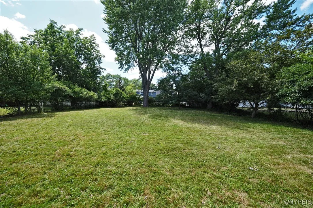 236 North Harvest Street, Amherst, New York 14221, Amherst, New York 14221, 3 Bedrooms Bedrooms, 7 Rooms Rooms,1 BathroomBathrooms,Residential,For Sale,236 North Harvest Street, Amherst, New York 14221,B1624964