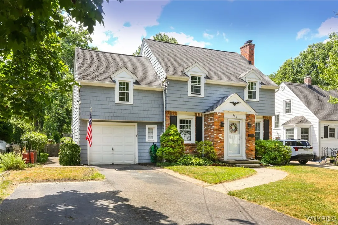 198 North Long Street, Amherst, New York 14221, Amherst, New York 14221, 4 Bedrooms Bedrooms, 9 Rooms Rooms,1 BathroomBathrooms,Residential,For Sale,198 North Long Street, Amherst, New York 14221,B1624650