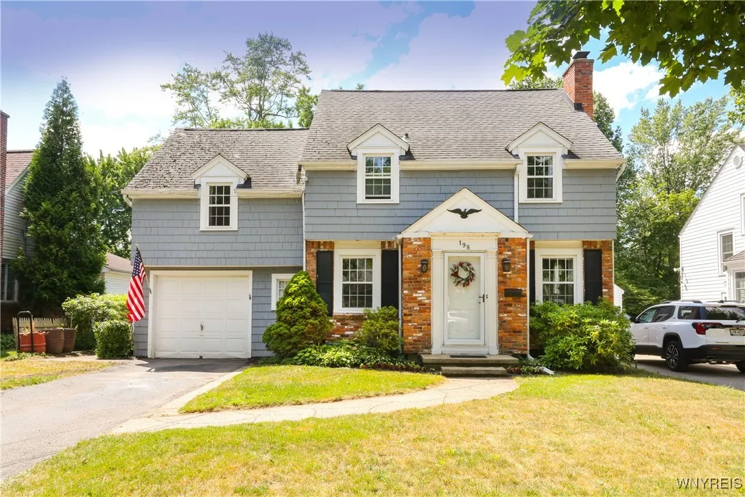 198 North Long Street, Amherst, New York 14221, Amherst, New York 14221, 4 Bedrooms Bedrooms, 9 Rooms Rooms,1 BathroomBathrooms,Residential,For Sale,198 North Long Street, Amherst, New York 14221,B1624650