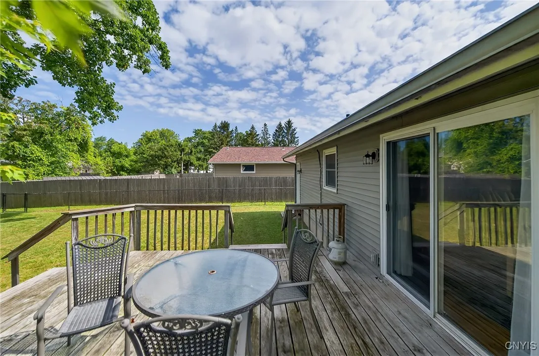 115 Wembridge Drive, Dewitt, New York 13057, De Witt, New York 13057, 3 Bedrooms Bedrooms, 7 Rooms Rooms,2 BathroomsBathrooms,Residential,Closed,115 Wembridge Drive, Dewitt, New York 13057,0,S1623465