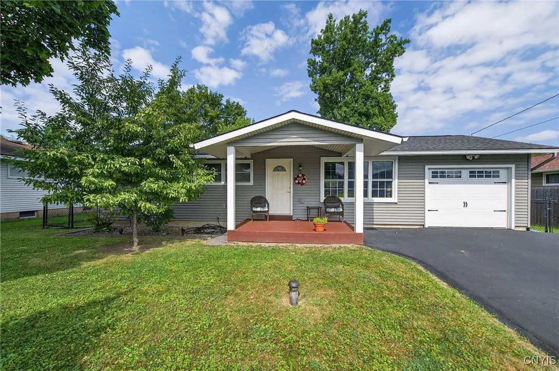 115 Wembridge Drive, Dewitt, New York 13057, De Witt, New York 13057, 3 Bedrooms Bedrooms, 7 Rooms Rooms,2 BathroomsBathrooms,Residential,Closed,115 Wembridge Drive, Dewitt, New York 13057,0,S1623465