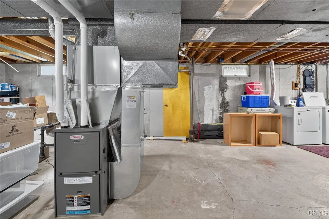 Lower level Laundry, Lots of room for storage in this basement, clean and dry