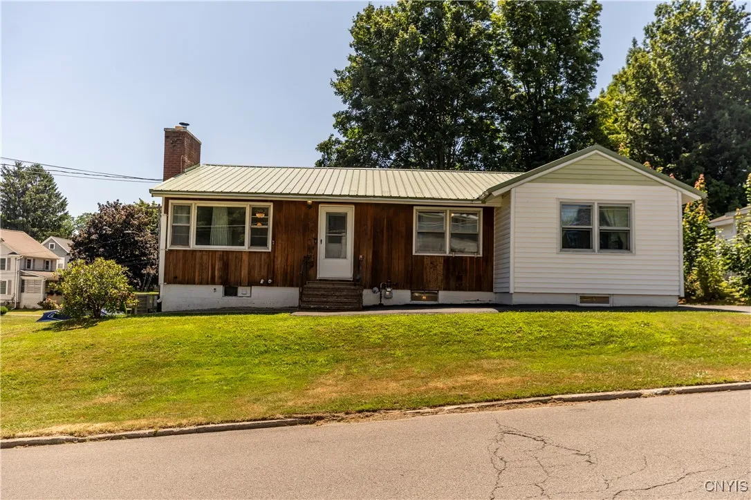 514 Academy Street, Fulton, New York 13069, Fulton, New York 13069, 3 Bedrooms Bedrooms, 8 Rooms Rooms,1 BathroomBathrooms,Residential,For Sale,514 Academy Street, Fulton, New York 13069,0,S1620206