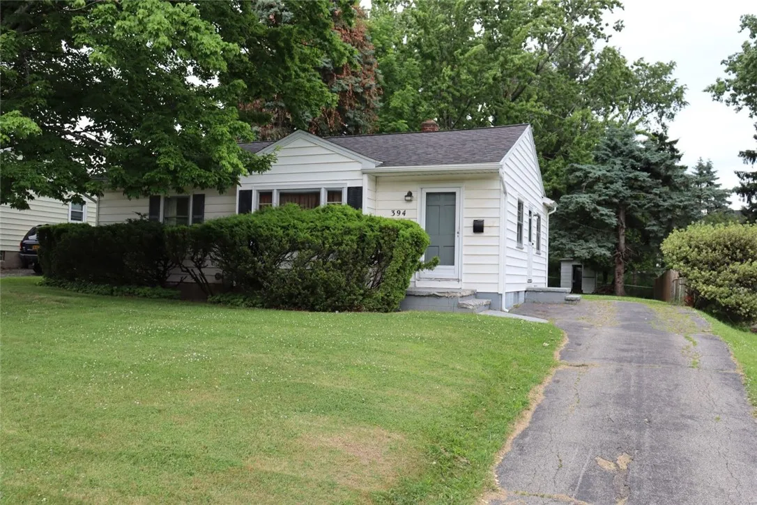 394 Pattonwood Drive, Irondequoit, New York 14617, Irondequoit, New York 14617, 3 Bedrooms Bedrooms, 6 Rooms Rooms,1 BathroomBathrooms,Residential,For Sale,394 Pattonwood Drive, Irondequoit, New York 14617,R1624589