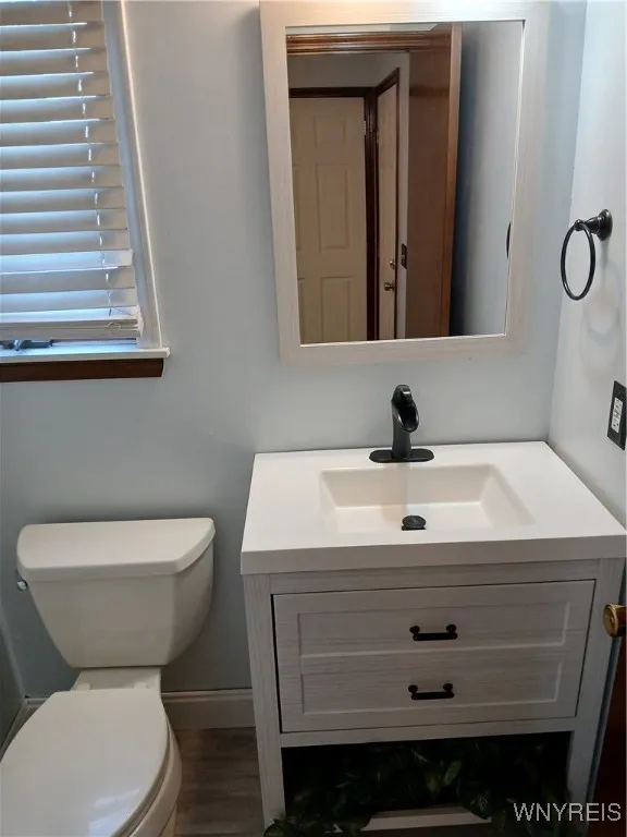 Amherst, New York 14228, 3 Bedrooms Bedrooms, 6 Rooms Rooms,1 BathroomBathrooms,Residential,For Sale,B1624791