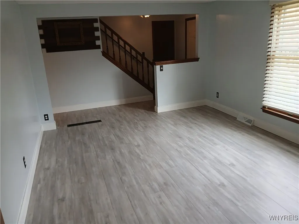Amherst, New York 14228, 3 Bedrooms Bedrooms, 6 Rooms Rooms,1 BathroomBathrooms,Residential,For Sale,B1624791