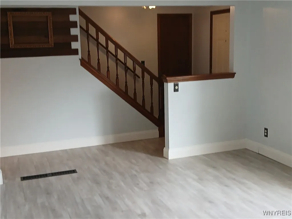 Amherst, New York 14228, 3 Bedrooms Bedrooms, 6 Rooms Rooms,1 BathroomBathrooms,Residential,For Sale,B1624791