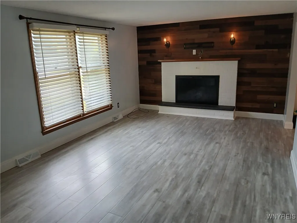 Amherst, New York 14228, 3 Bedrooms Bedrooms, 6 Rooms Rooms,1 BathroomBathrooms,Residential,For Sale,B1624791