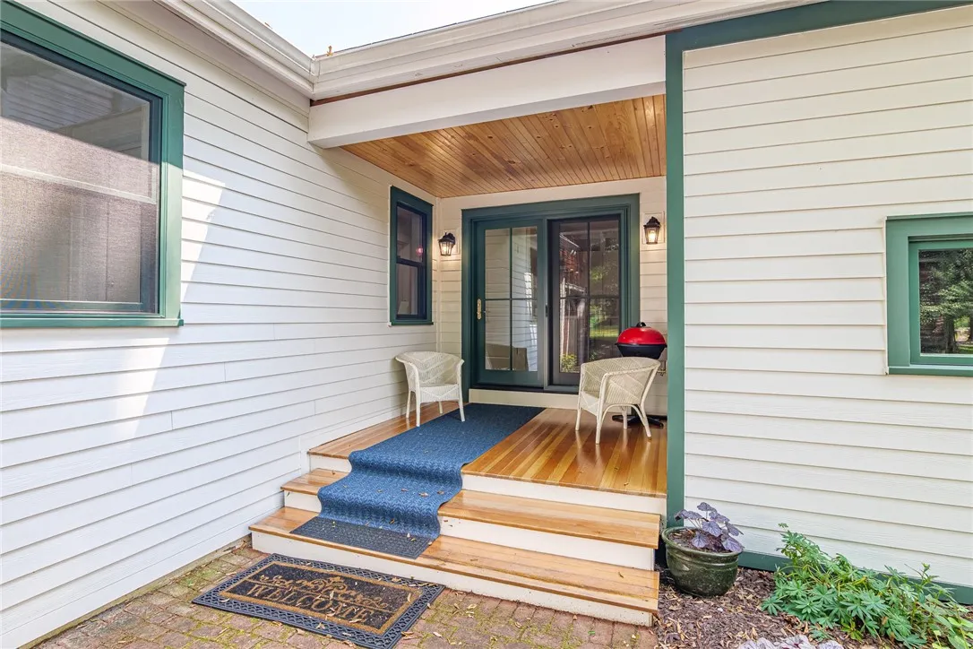 2590 Clover Street, Pittsford, New York 14618, Pittsford, New York 14618, 3 Bedrooms Bedrooms, 7 Rooms Rooms,2 BathroomsBathrooms,Residential,For Sale,2590 Clover Street, Pittsford, New York 14618,0,R1624596