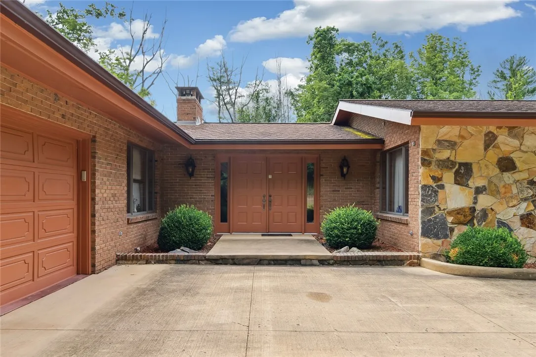 2618 Davis Road, Corning, New York 14830, Corning, New York 14830, 2 Bedrooms Bedrooms, 12 Rooms Rooms,3 BathroomsBathrooms,Residential,Closed,2618 Davis Road, Corning, New York 14830,0,R1625171