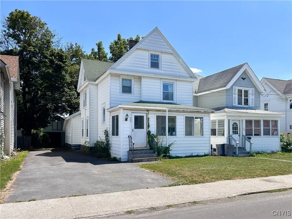 137 Caroline Avenue, Geddes, New York 13209, Geddes, New York 13209, 4 Bedrooms Bedrooms, 8 Rooms Rooms,1 BathroomBathrooms,Residential,Closed,137 Caroline Avenue, Geddes, New York 13209,0,S1624980