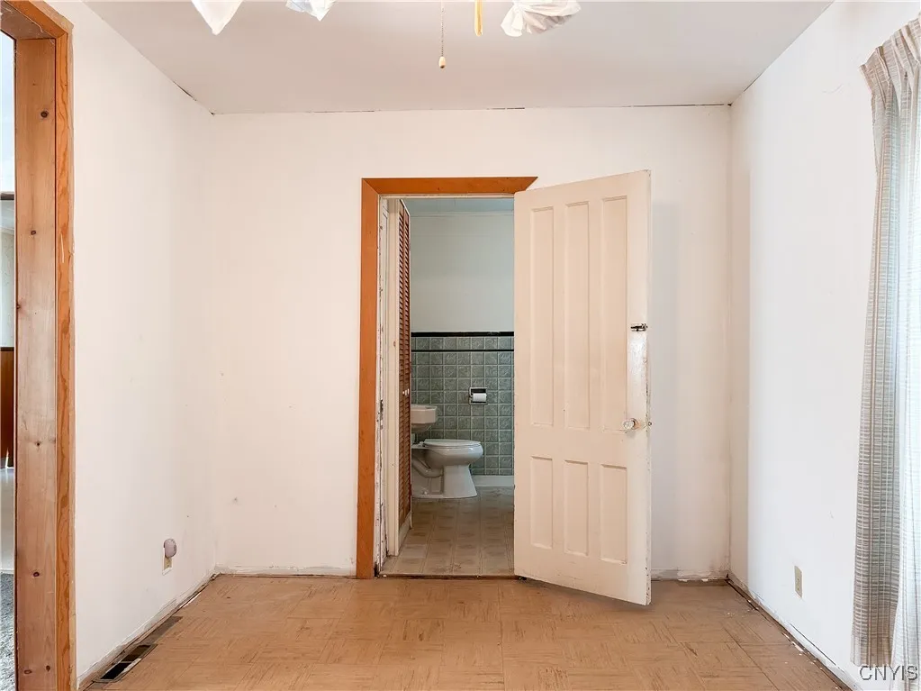 137 Caroline Avenue, Geddes, New York 13209, Geddes, New York 13209, 4 Bedrooms Bedrooms, 8 Rooms Rooms,1 BathroomBathrooms,Residential,Closed,137 Caroline Avenue, Geddes, New York 13209,0,S1624980