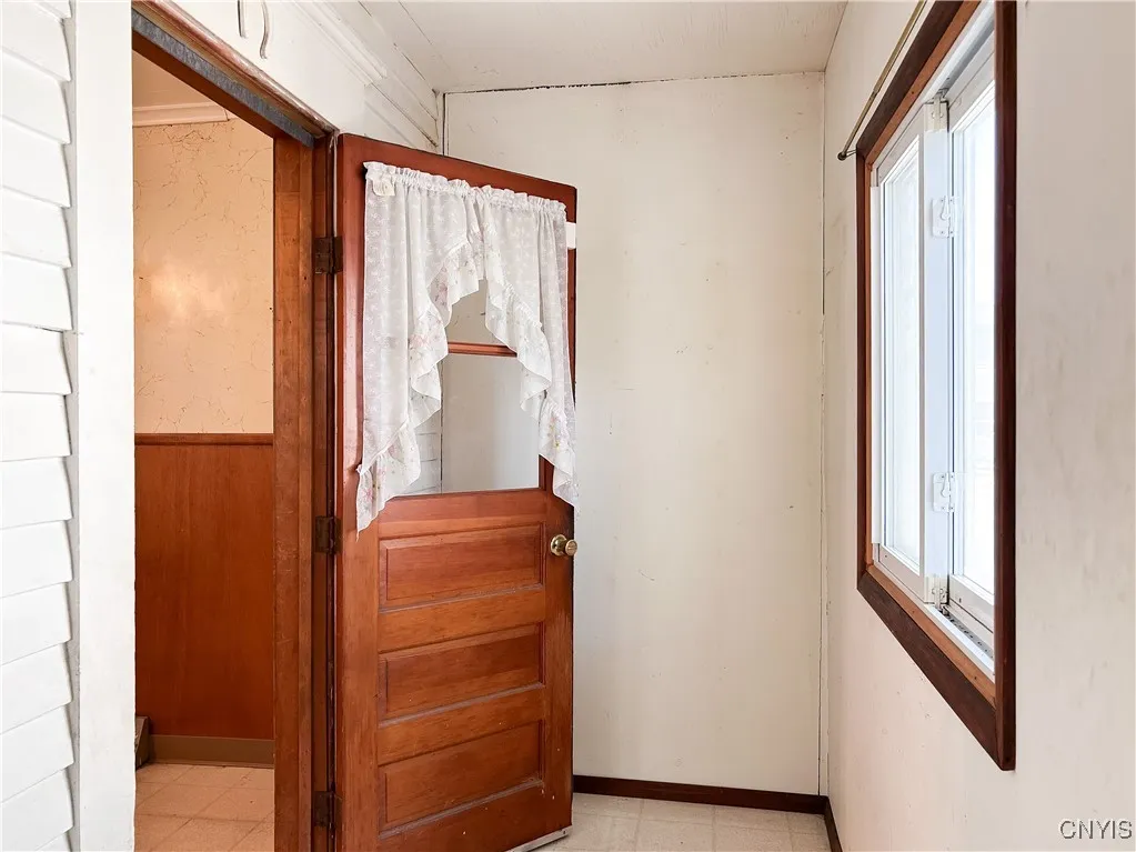 137 Caroline Avenue, Geddes, New York 13209, Geddes, New York 13209, 4 Bedrooms Bedrooms, 8 Rooms Rooms,1 BathroomBathrooms,Residential,Closed,137 Caroline Avenue, Geddes, New York 13209,0,S1624980