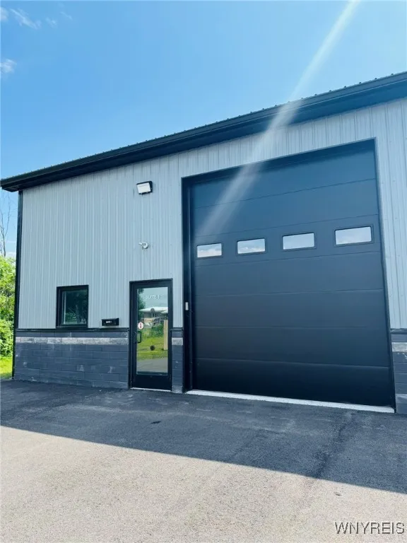 7431 Porter Road, Niagara, New York 14304, Niagara, New York 14304, ,Commercial Lease,For Rent,7431 Porter Road, Niagara, New York 14304,B1625313