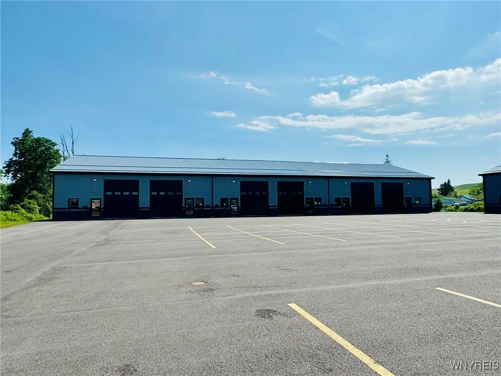 7431 Porter Road, Niagara, New York 14304, Niagara, New York 14304, ,Commercial Lease,For Rent,7431 Porter Road, Niagara, New York 14304,B1625313