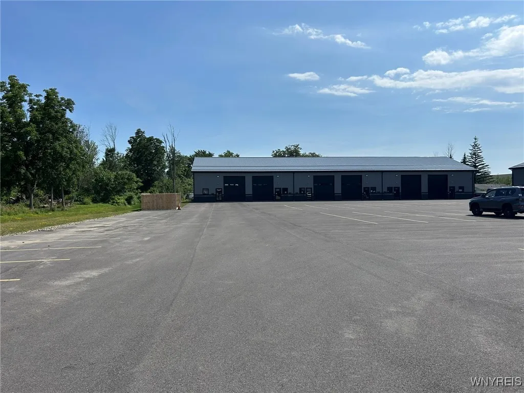 7431 Porter Road, Niagara, New York 14304, Niagara, New York 14304, ,Commercial Lease,For Rent,7431 Porter Road, Niagara, New York 14304,B1625313